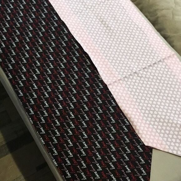 NWT Set of 2 Hand Crafted Runners - Picture 4 of 8